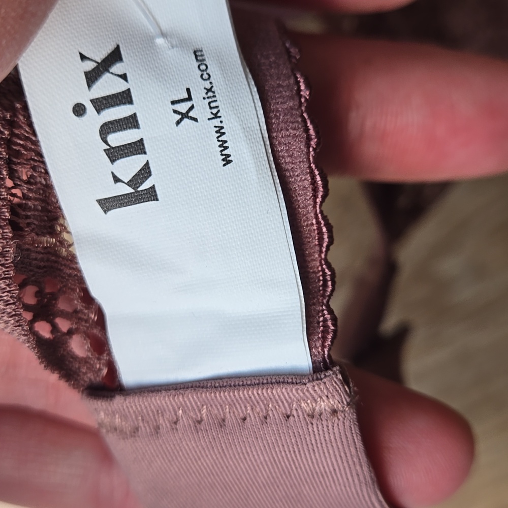 NWOT KNIX Lace Deep V Bralette Sz XL - Picture 5 of 6
